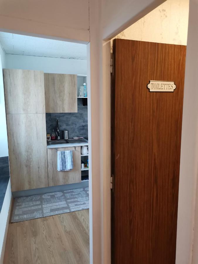 La Ruche Cantalienne Saint-Etienne-de-Chomeil Quarto foto