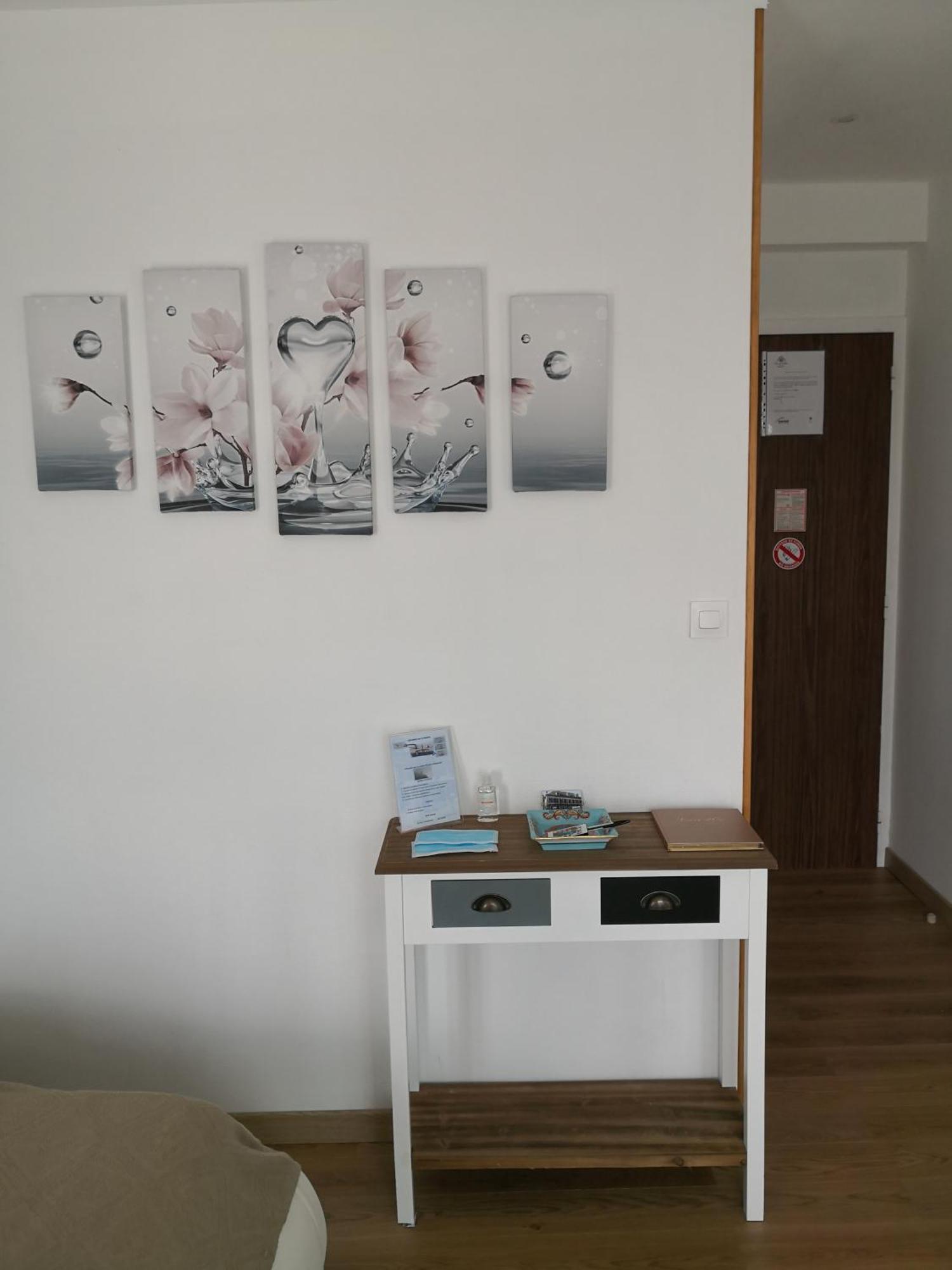 La Ruche Cantalienne Saint-Etienne-de-Chomeil Quarto foto